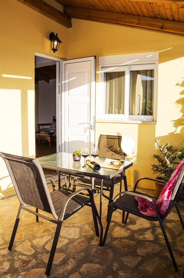 Plakalona Apartments Exopoli Ngoại thất bức ảnh